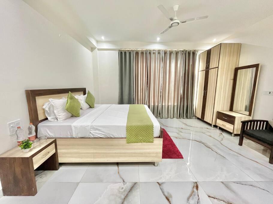 Host Jatin Kasauli Crest 7O1827O7O3 Apartment Exterior foto