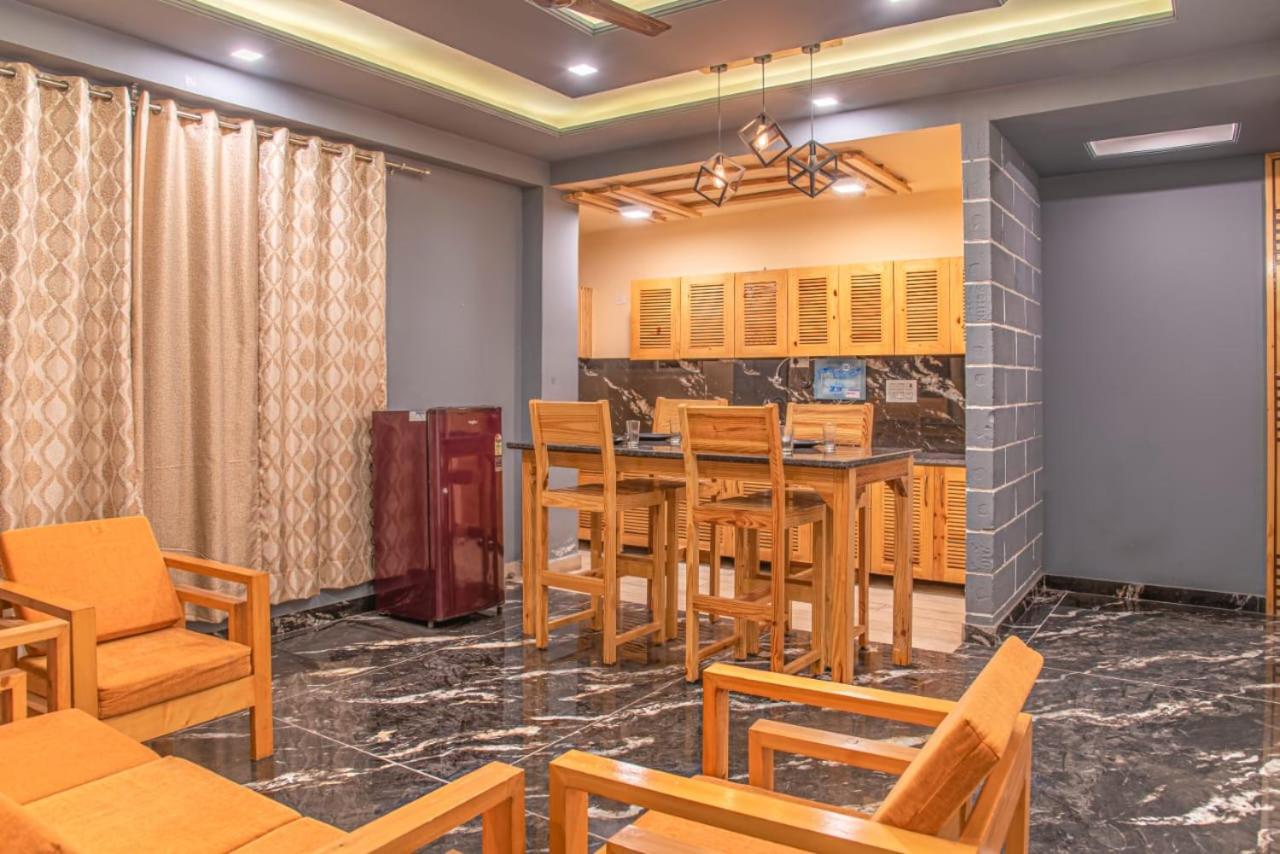 Host Jatin Kasauli Crest 7O1827O7O3 Apartment Exterior foto